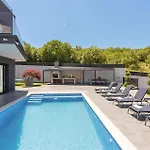 Lovely In