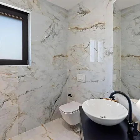 3 Bedroom Gorgeous In 度假居 Sorici