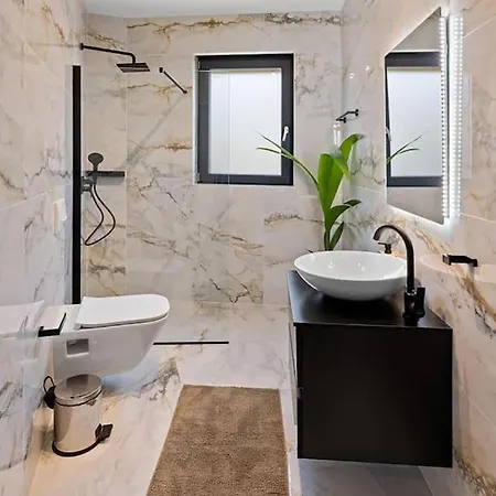 度假居 3 Bedroom Gorgeous In Sorici